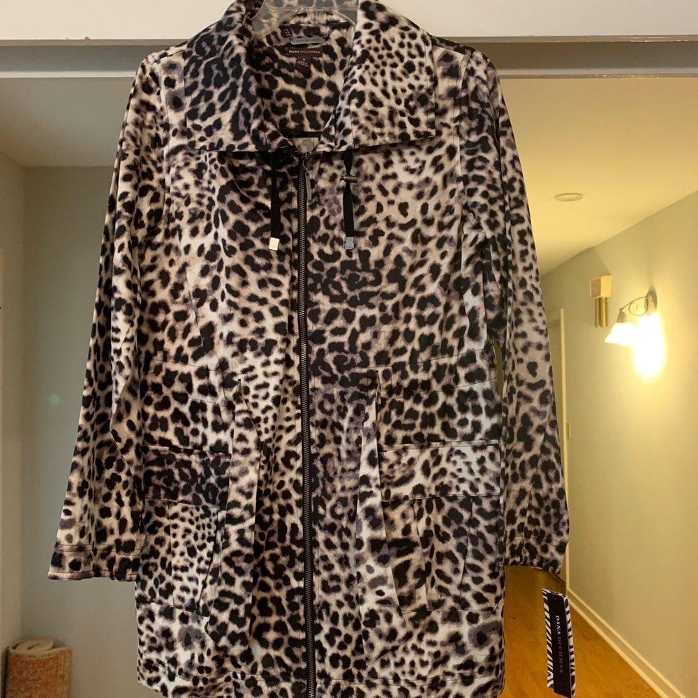 Dana Buchman Leopard print jacket